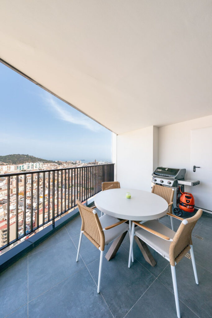 Middle Floor Apartment — Málaga