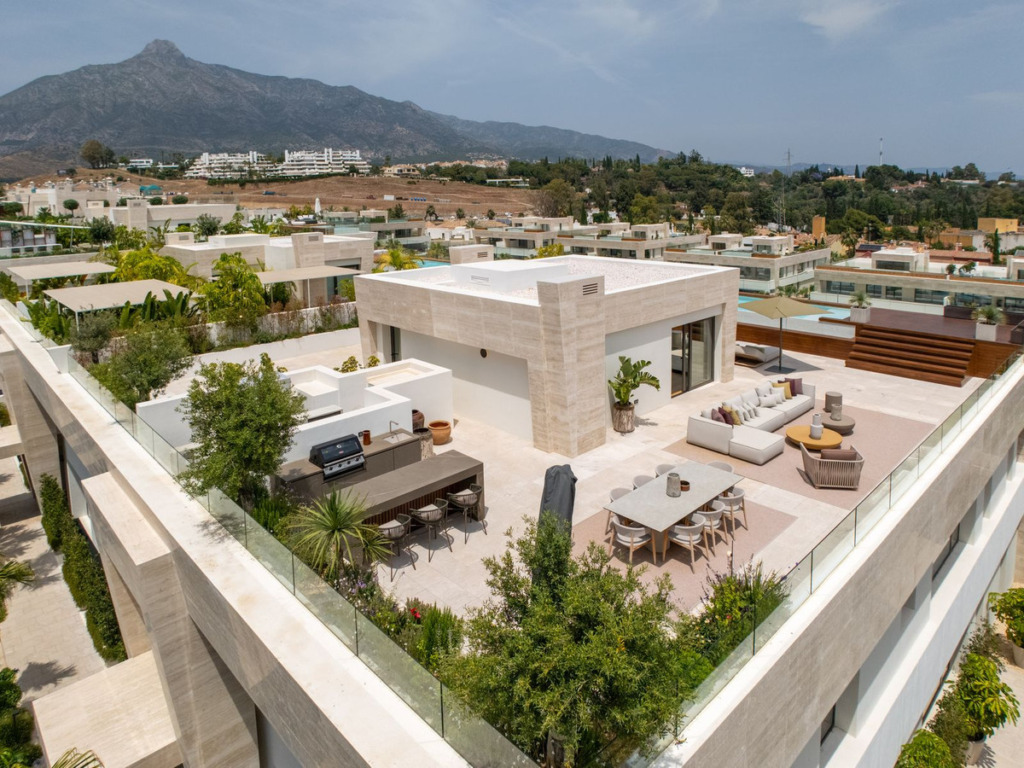 Villa – Chalet — Marbella