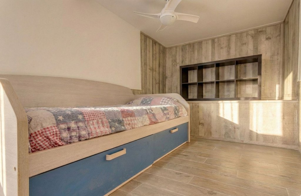 Villa – Chalet — Estepona