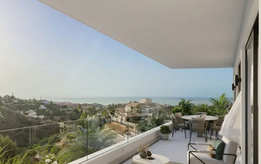 Middle Floor Apartment — Fuengirola