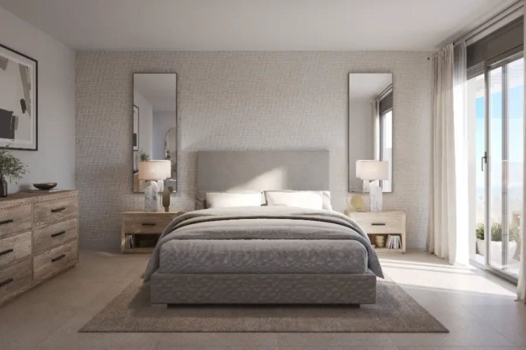 Middle Floor Apartment — New Golden Mile