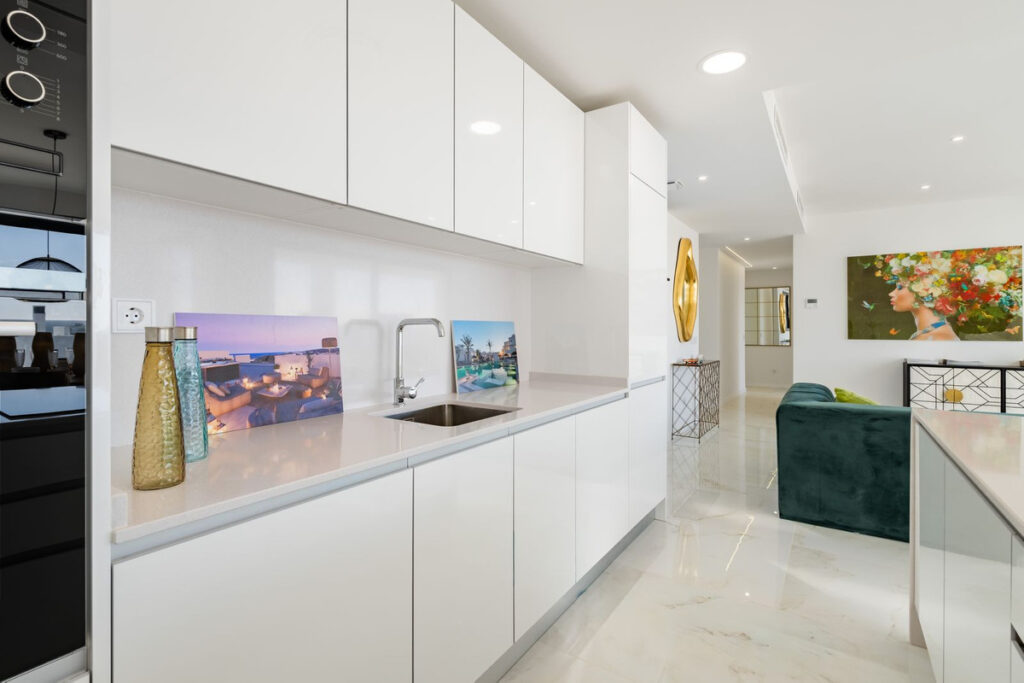 Top Floor Apartment — Estepona