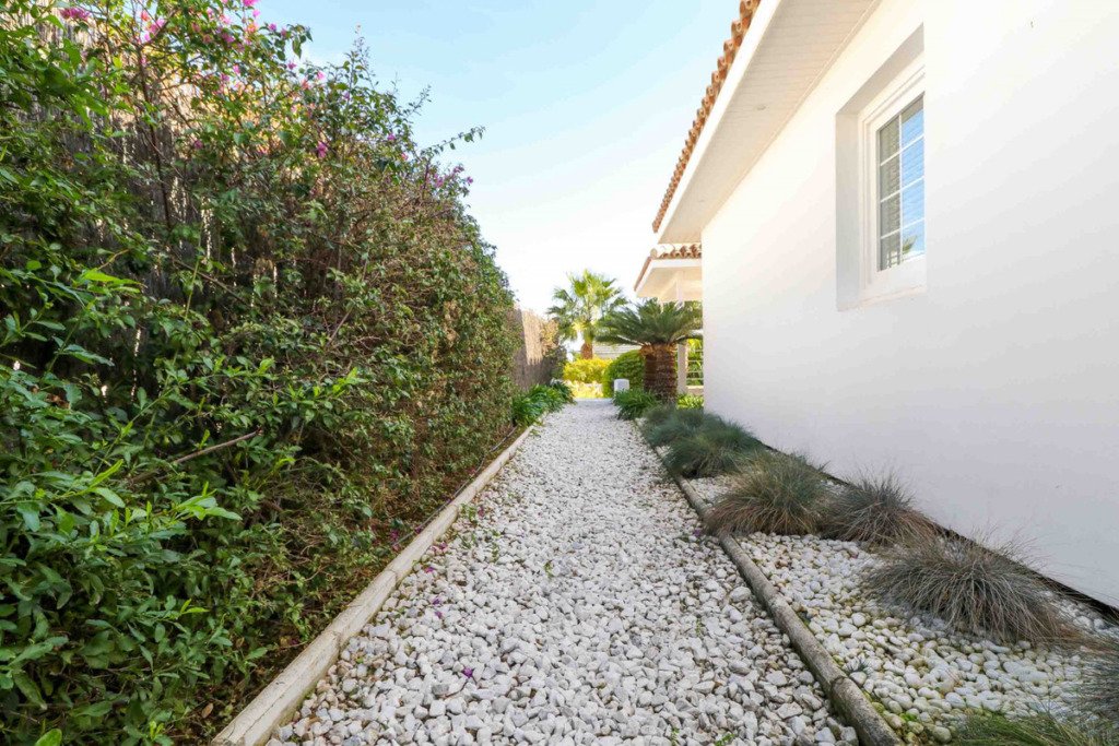 Villa – Chalet — Benahavís