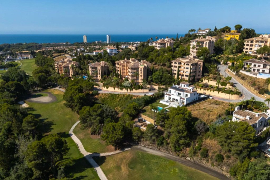 Villa – Chalet — Elviria