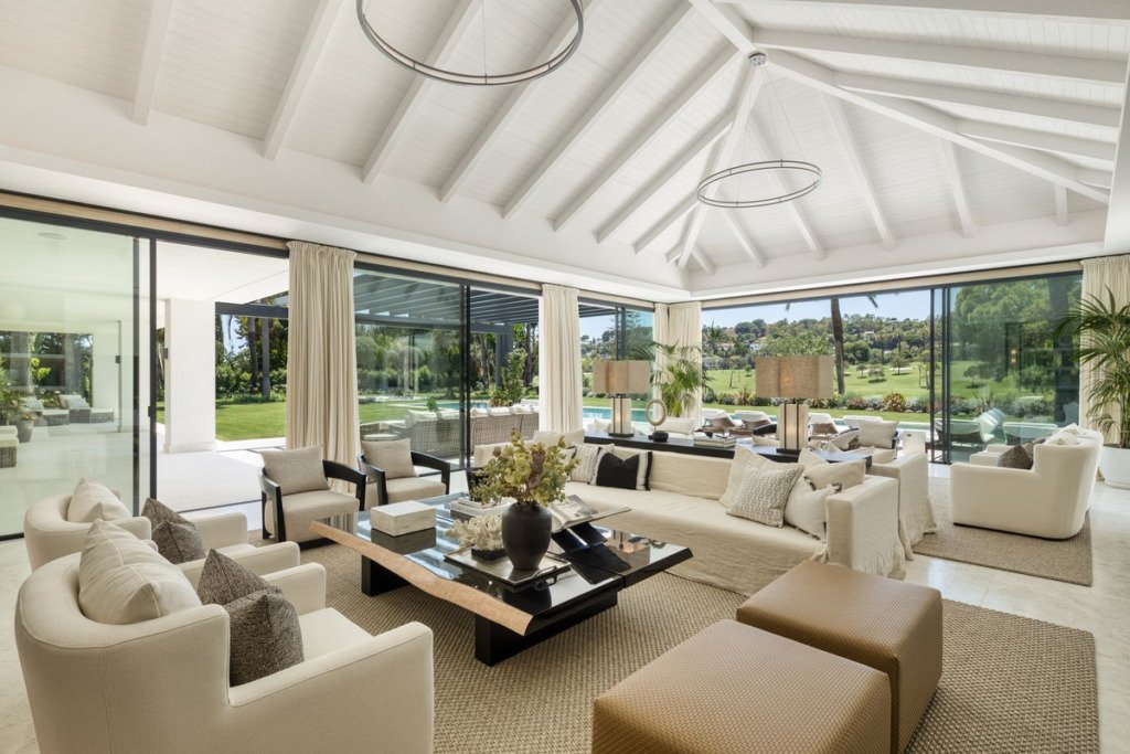 Villa – Chalet — Nueva Andalucía