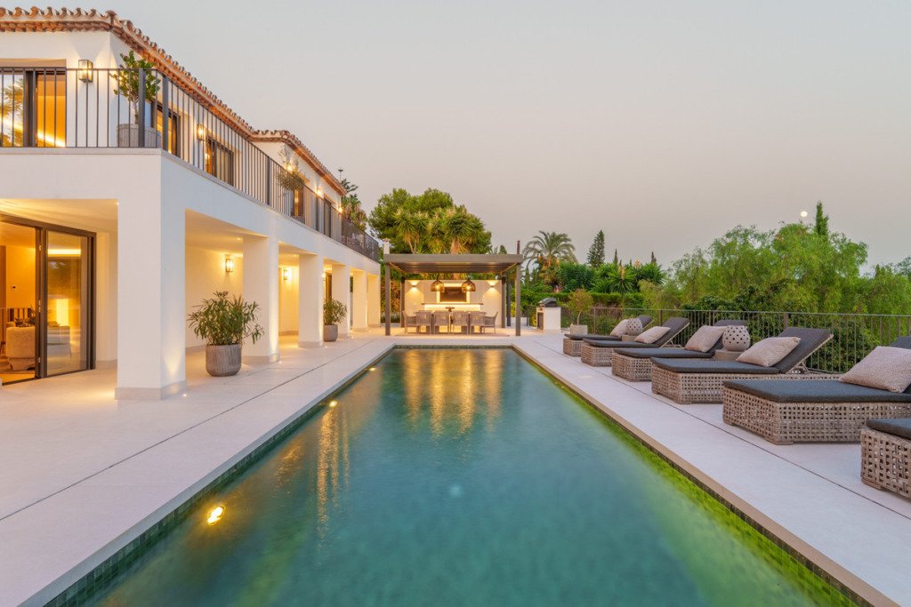 Detached Villa — The Golden Mile