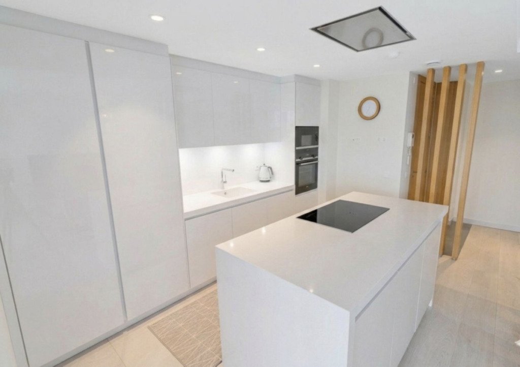Middle Floor Apartment — Benahavís