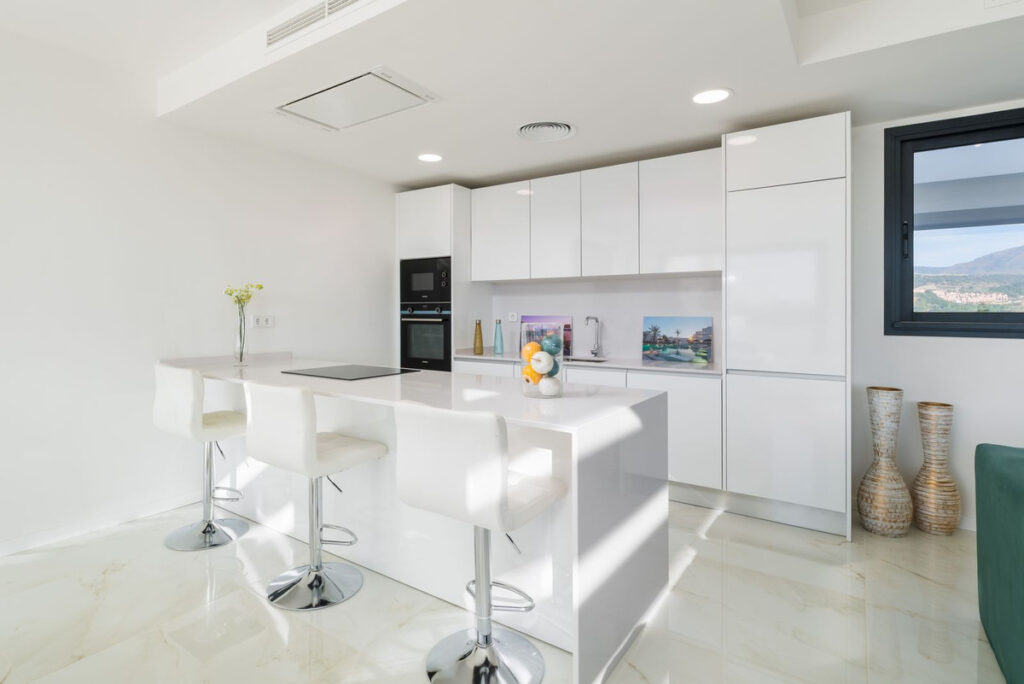 Top Floor Apartment — Estepona