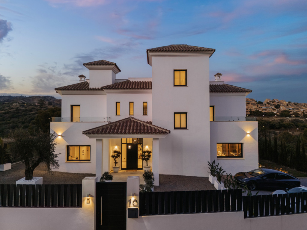 Detached Villa — Elviria