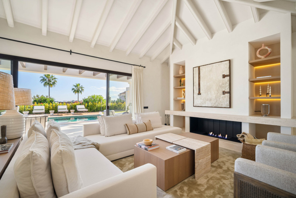 Villa – Chalet — Nueva Andalucía