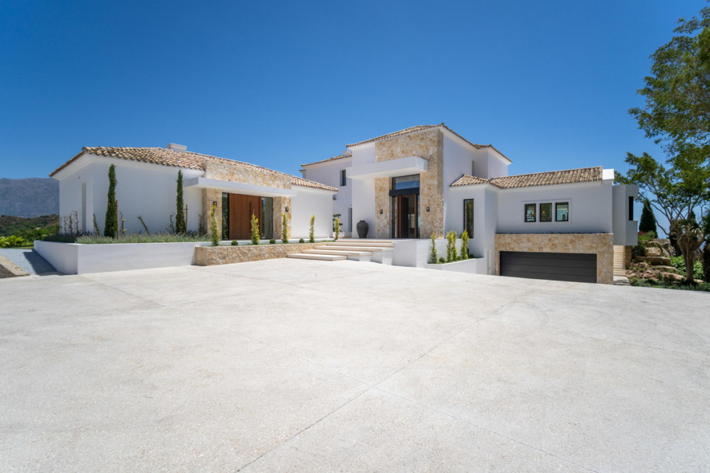 Detached Villa — Benahavís