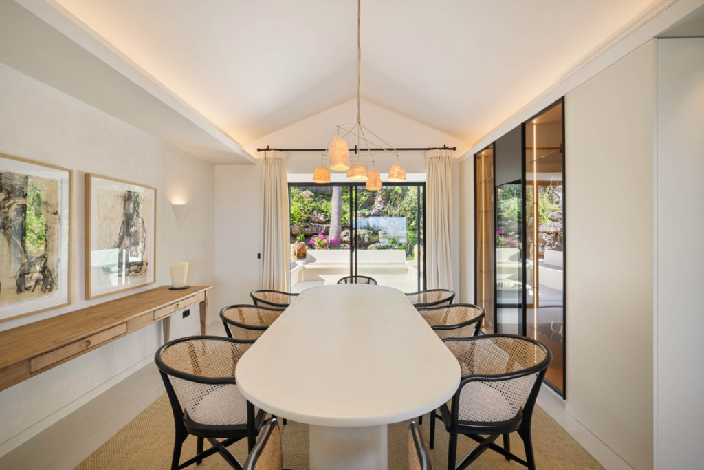 Villa – Chalet — Nueva Andalucía