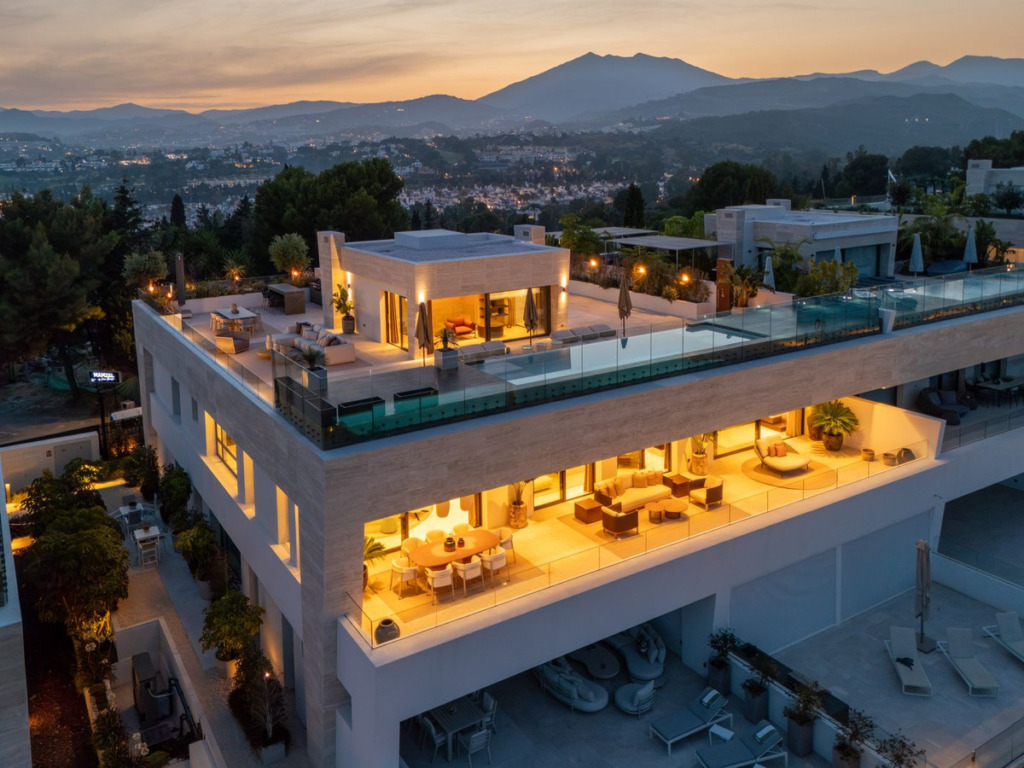Villa – Chalet — Marbella
