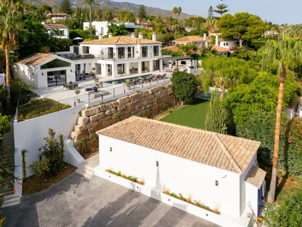 Detached Villa — The Golden Mile