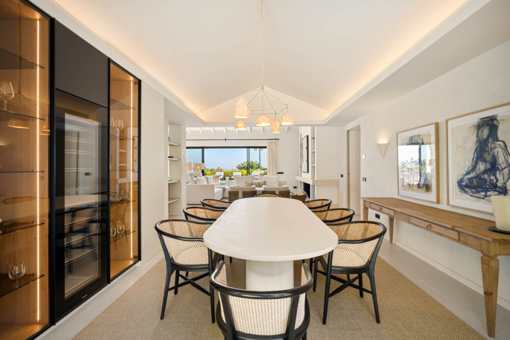 Villa – Chalet — Nueva Andalucía
