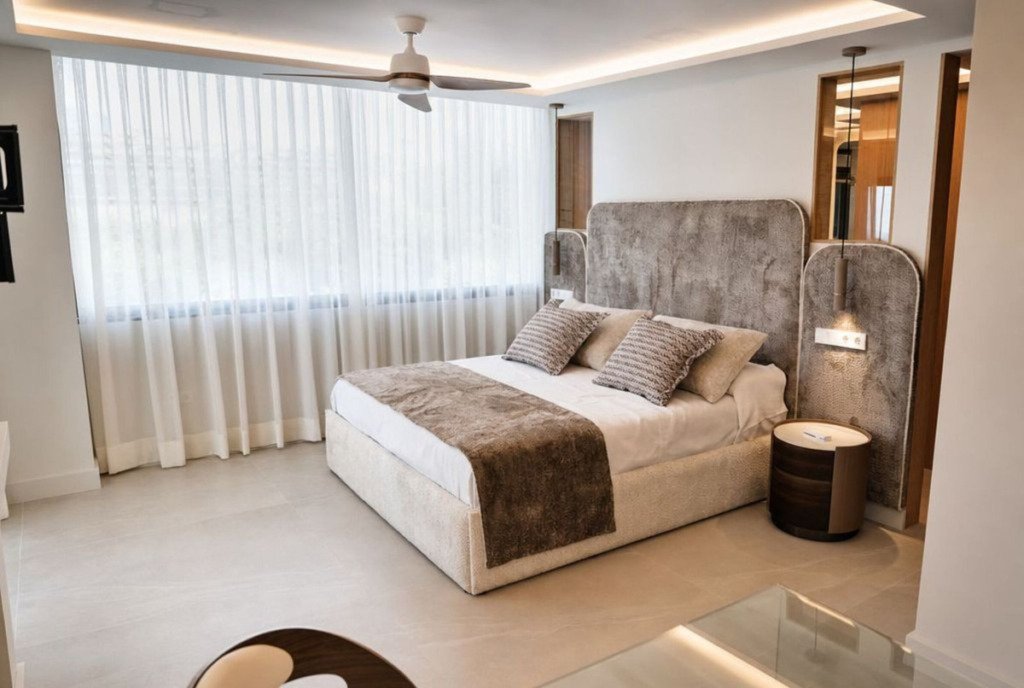 Apartamento Planta Media — Estepona