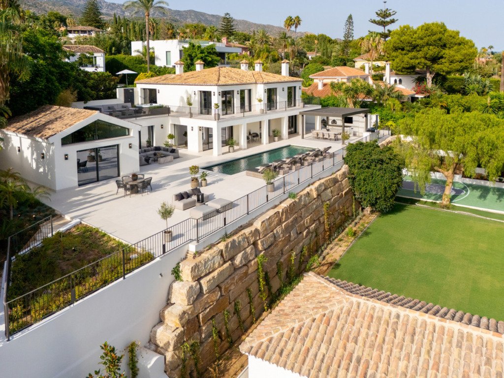 Detached Villa — The Golden Mile