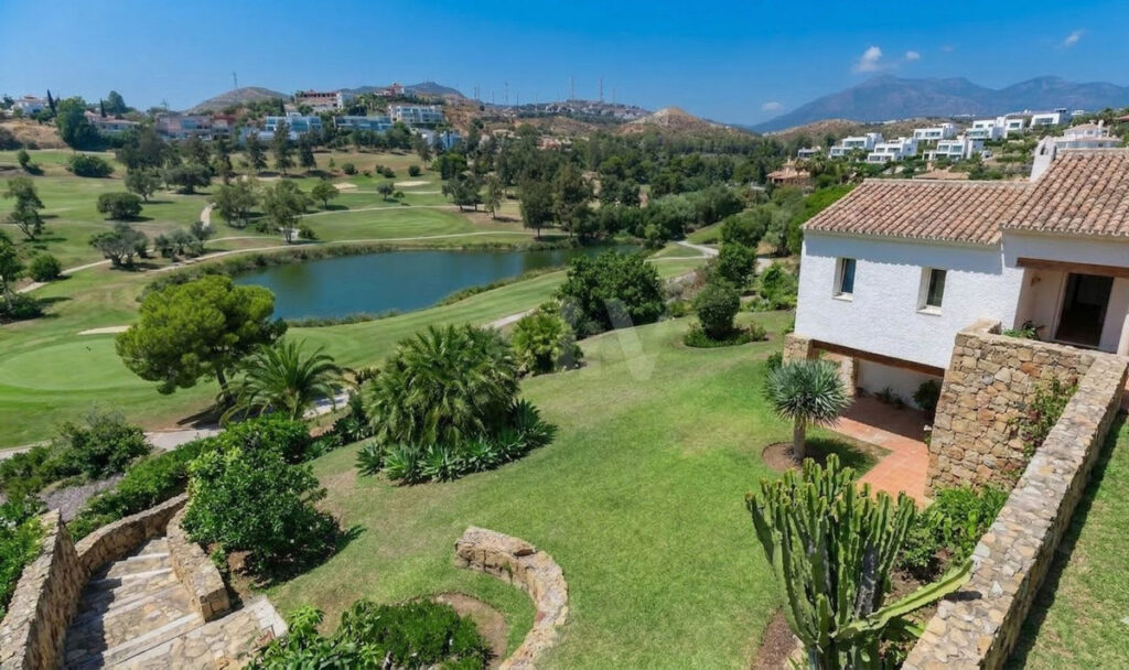 Villa – Chalet — Benahavís