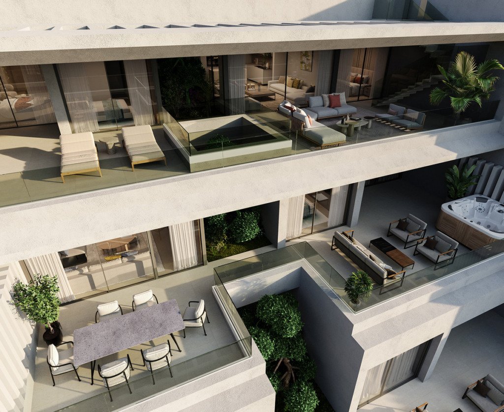 Middle Floor Apartment — Casares