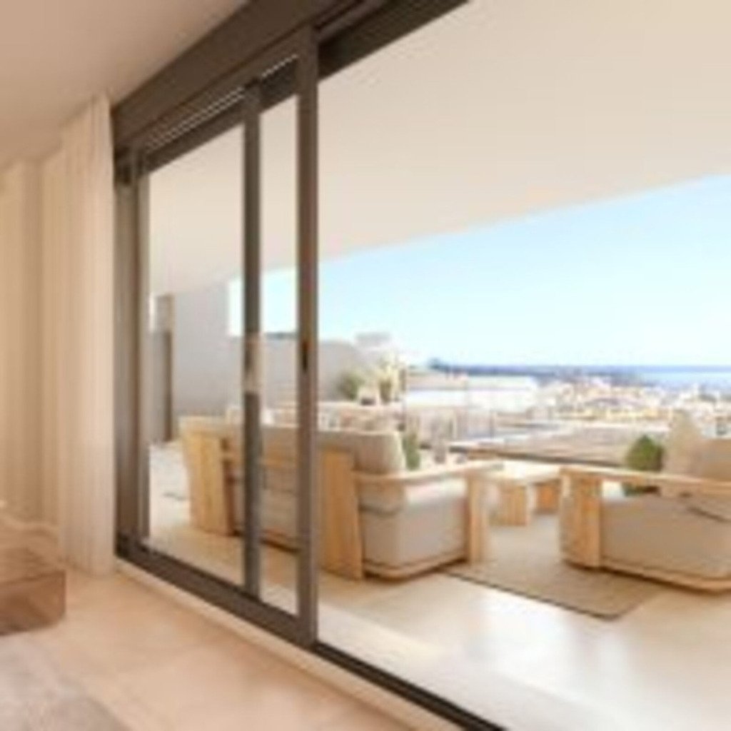 Apartamento Planta Media — Estepona
