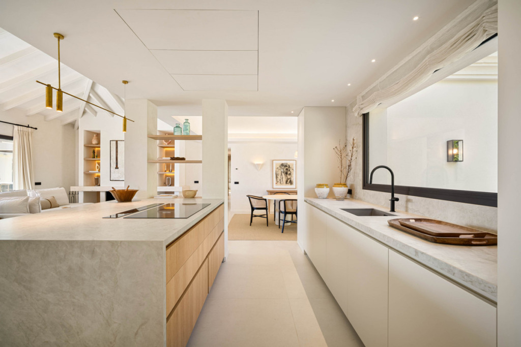 Villa – Chalet — Nueva Andalucía