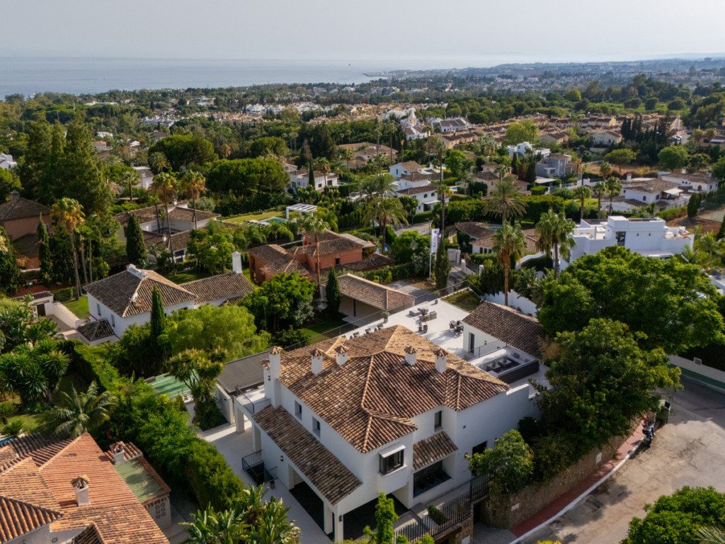 Detached Villa — The Golden Mile