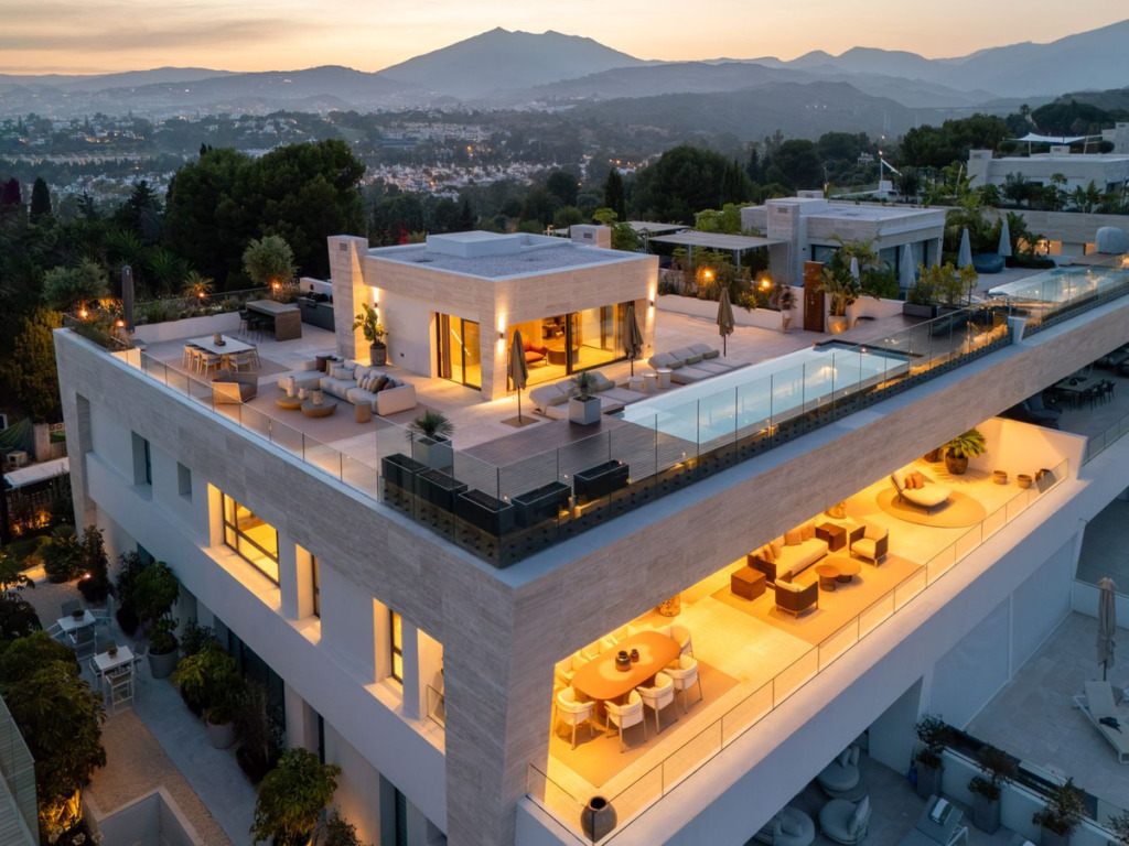 Villa – Chalet — Marbella
