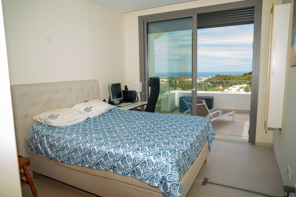 Middle Floor Apartment — Benahavís