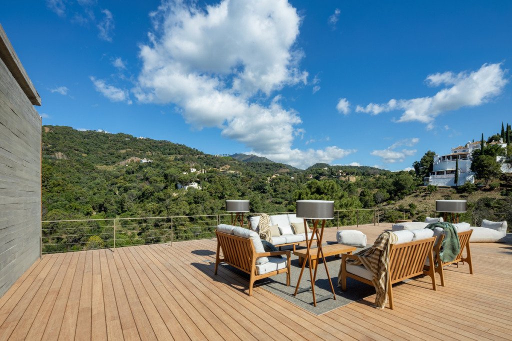 Detached Villa — El Madroñal