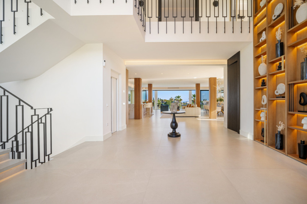 Villa – Chalet — Nueva Andalucía