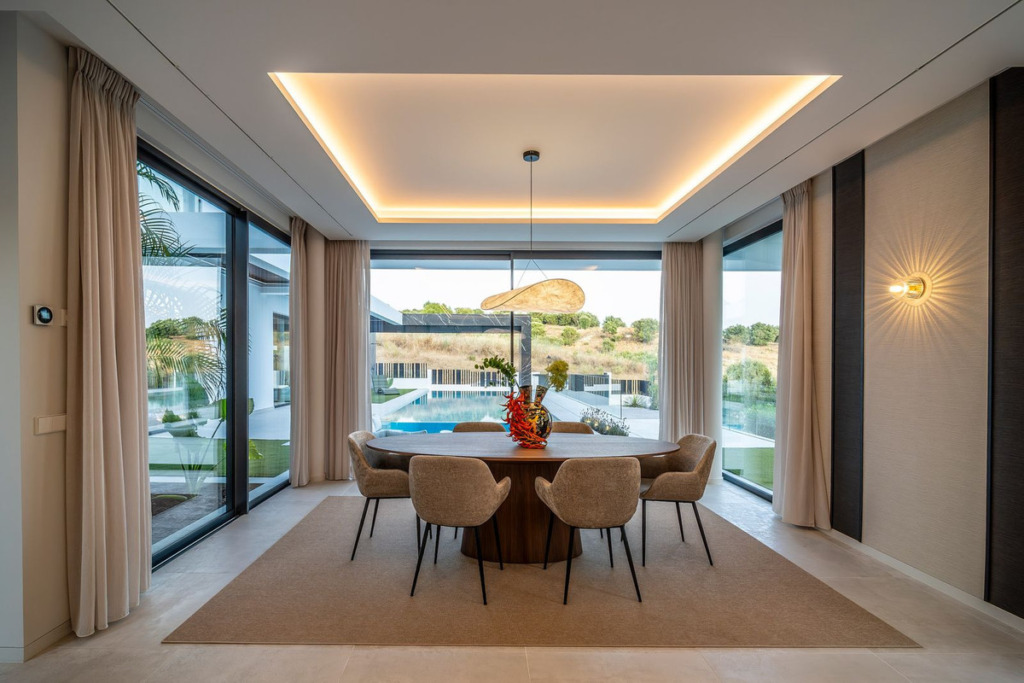 Вилла/Шале — Estepona