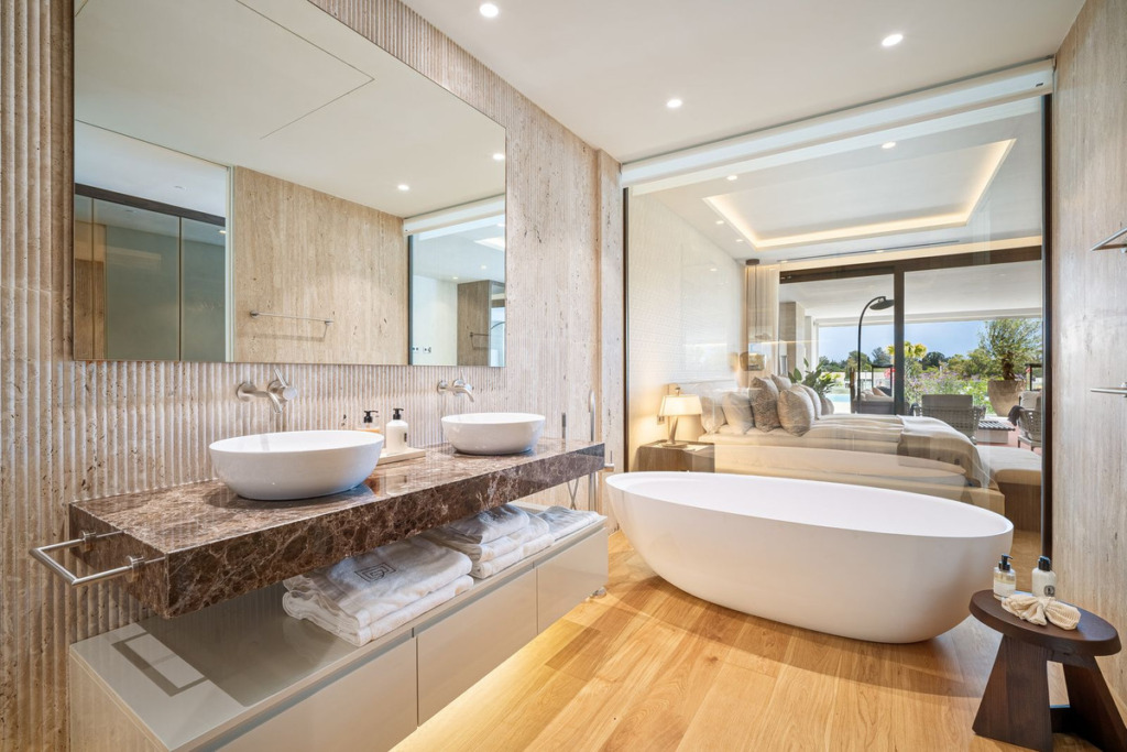 Villa – Chalet — The Golden Mile
