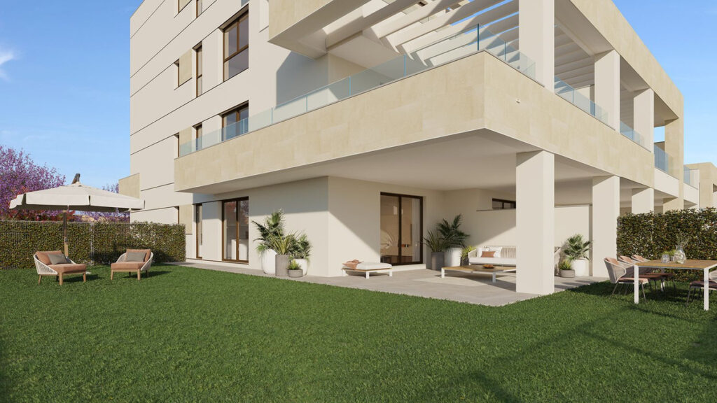 Апартамент нижний этаж — Estepona
