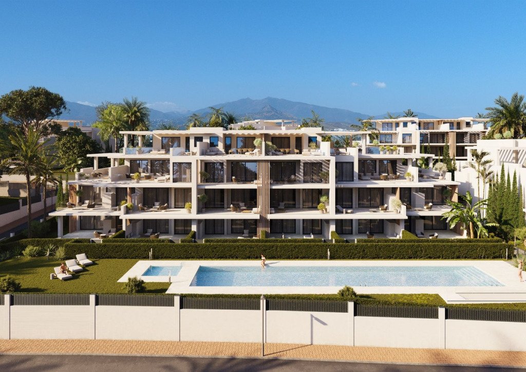Апартамент средний этаж — Estepona