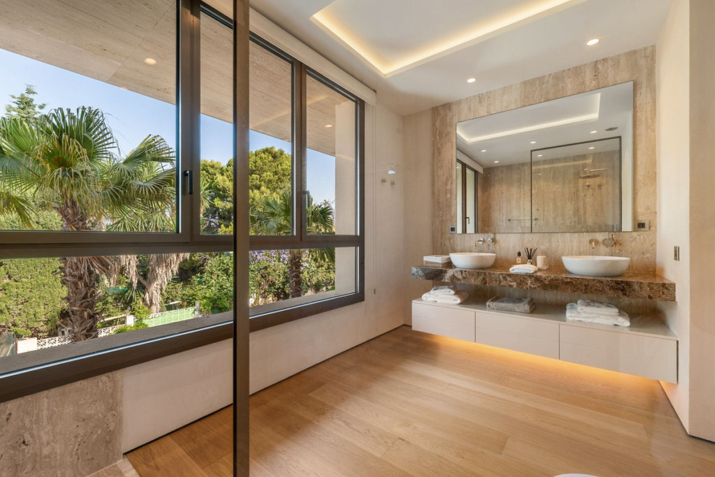 Villa – Chalet — Marbella