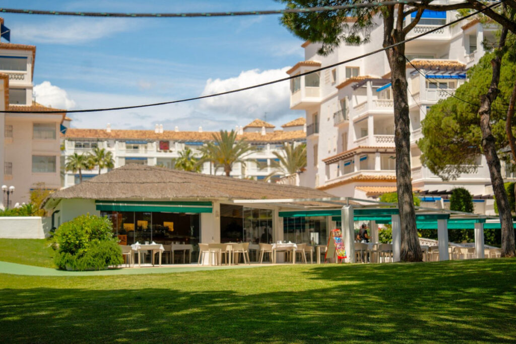 Middle Floor Apartment — Puerto Banús