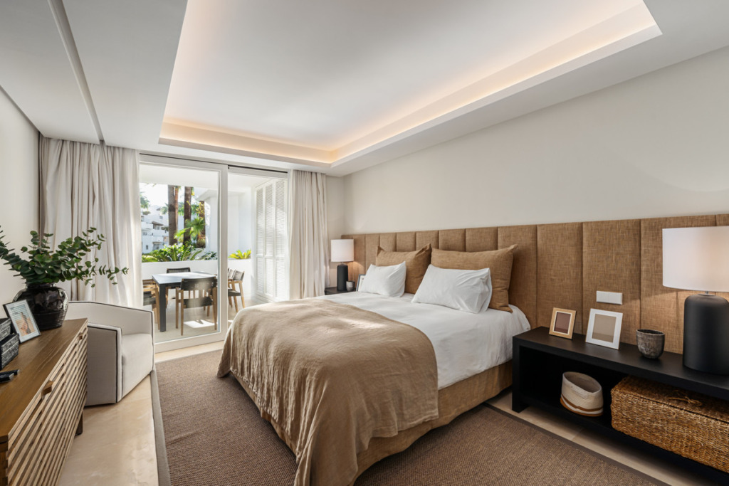 Middle Floor Apartment — The Golden Mile