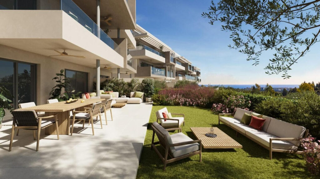 Middle Floor Apartment — Estepona