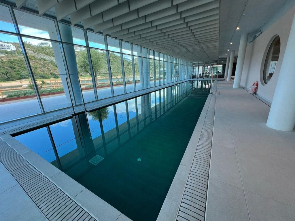 Middle Floor Apartment — Benahavís