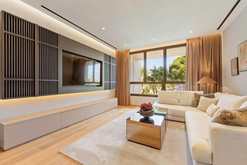 Villa – Chalet — Marbella