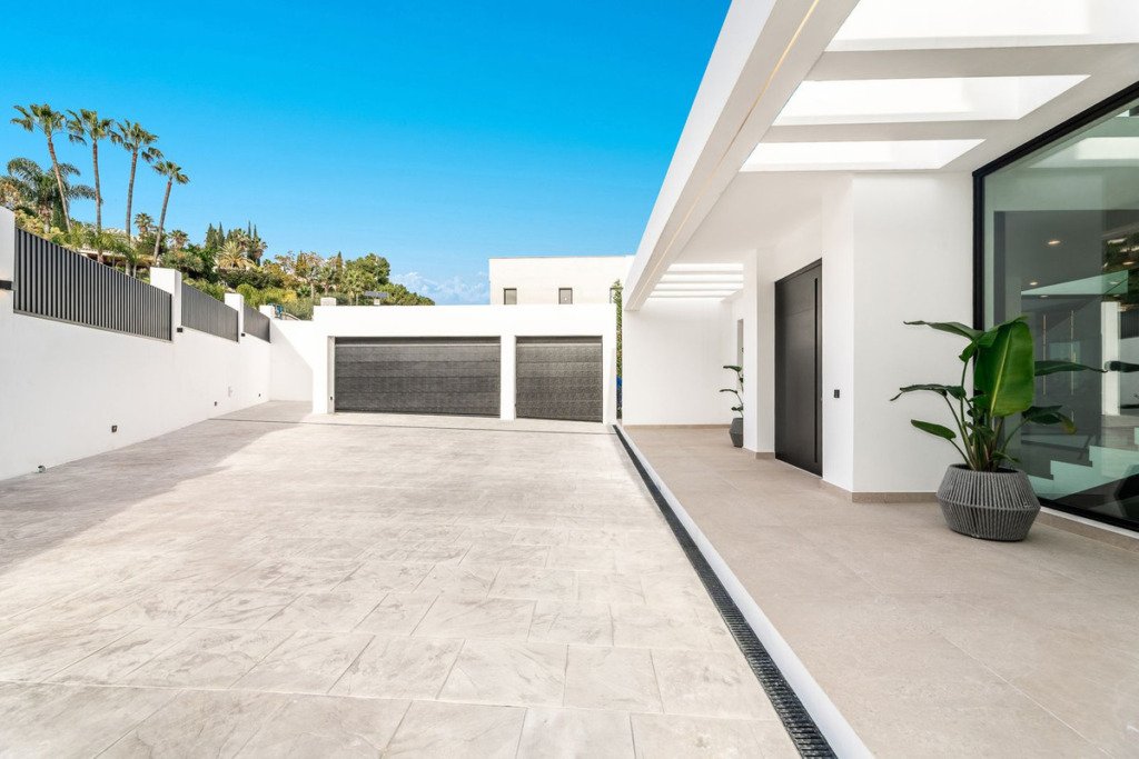 Villa – Chalet — El Madroñal