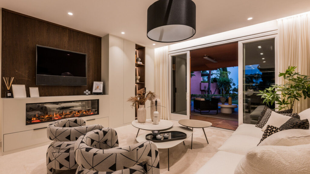 Middle Floor Apartment — Estepona