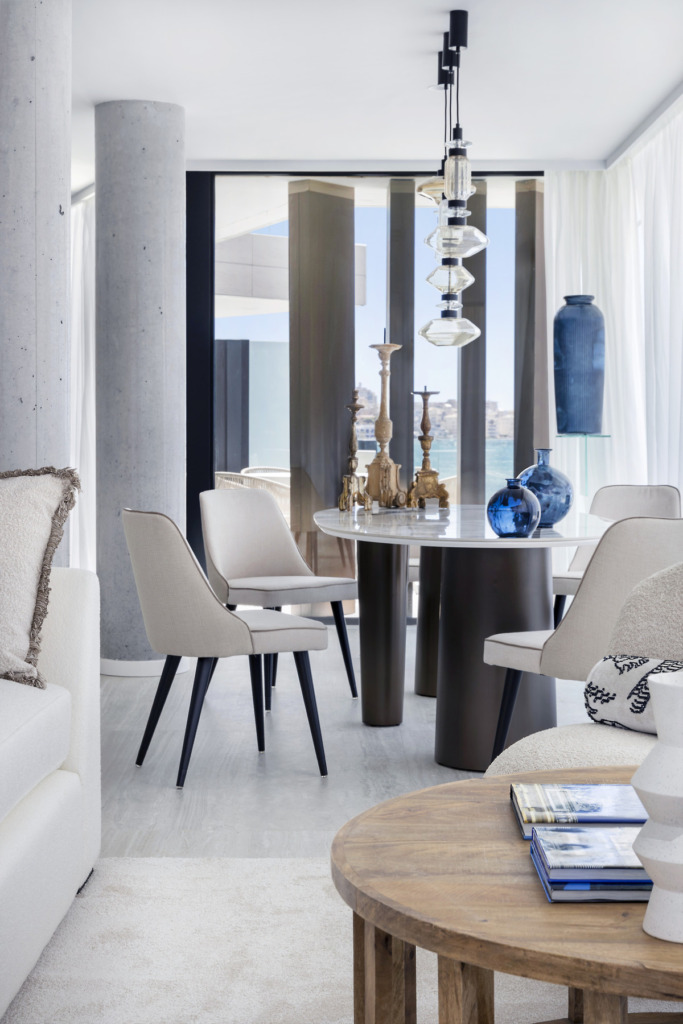 Апартамент средний этаж — Estepona