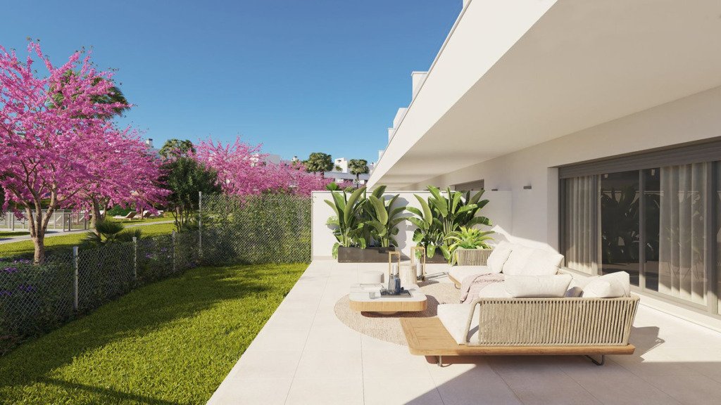 Апартамент нижний этаж — Estepona
