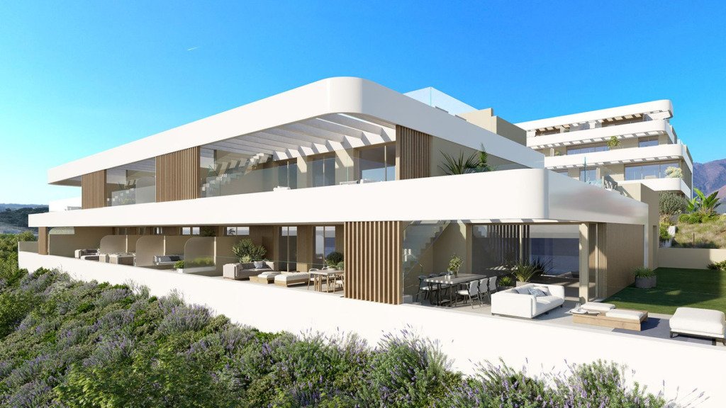 Middle Floor Apartment — Estepona