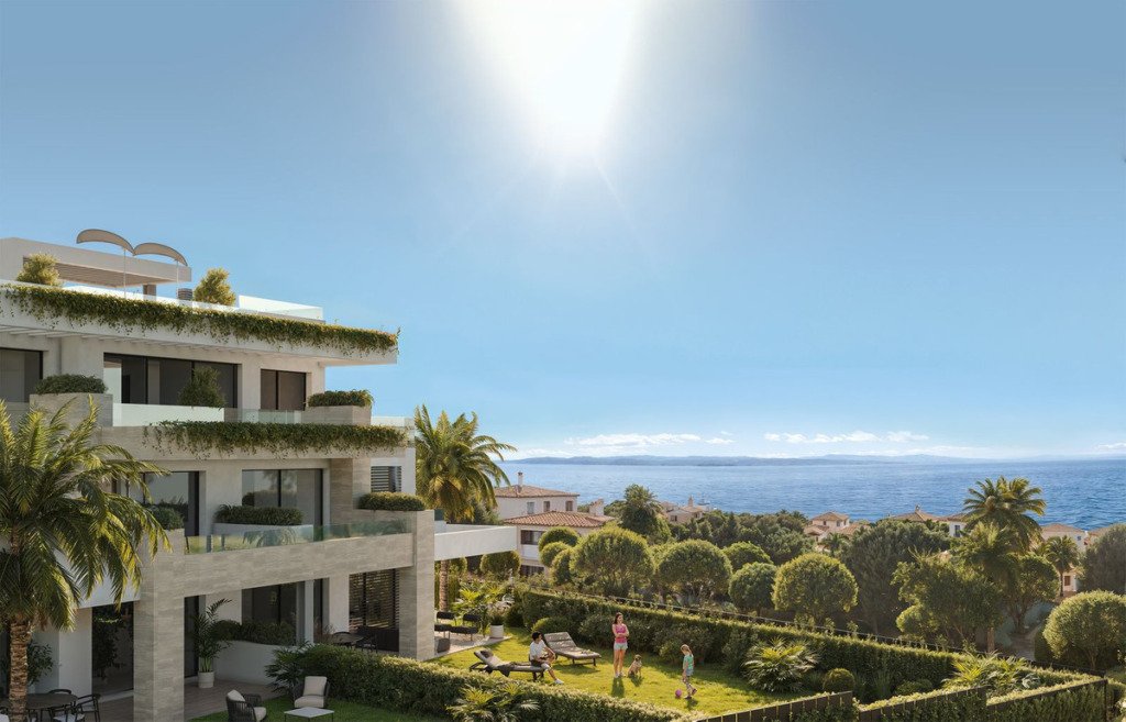 Апартамент средний этаж — Estepona