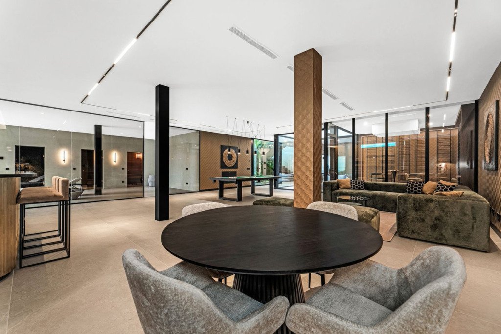 Villa – Chalet — El Madroñal