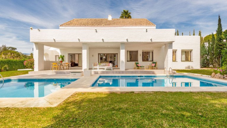 Detached Villa — Puerto Banús