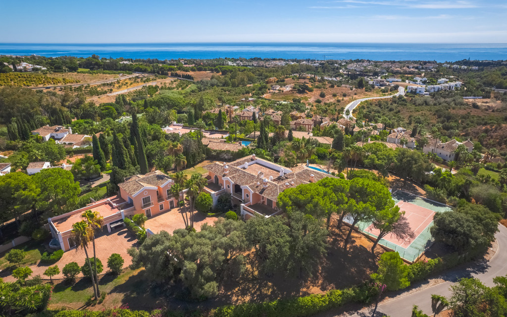 Villa – Chalet — The Golden Mile