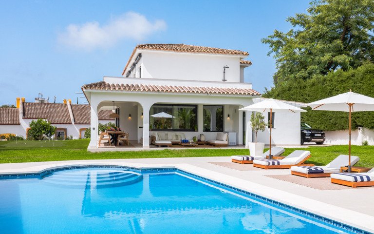 Villa – Chalet — Marbella